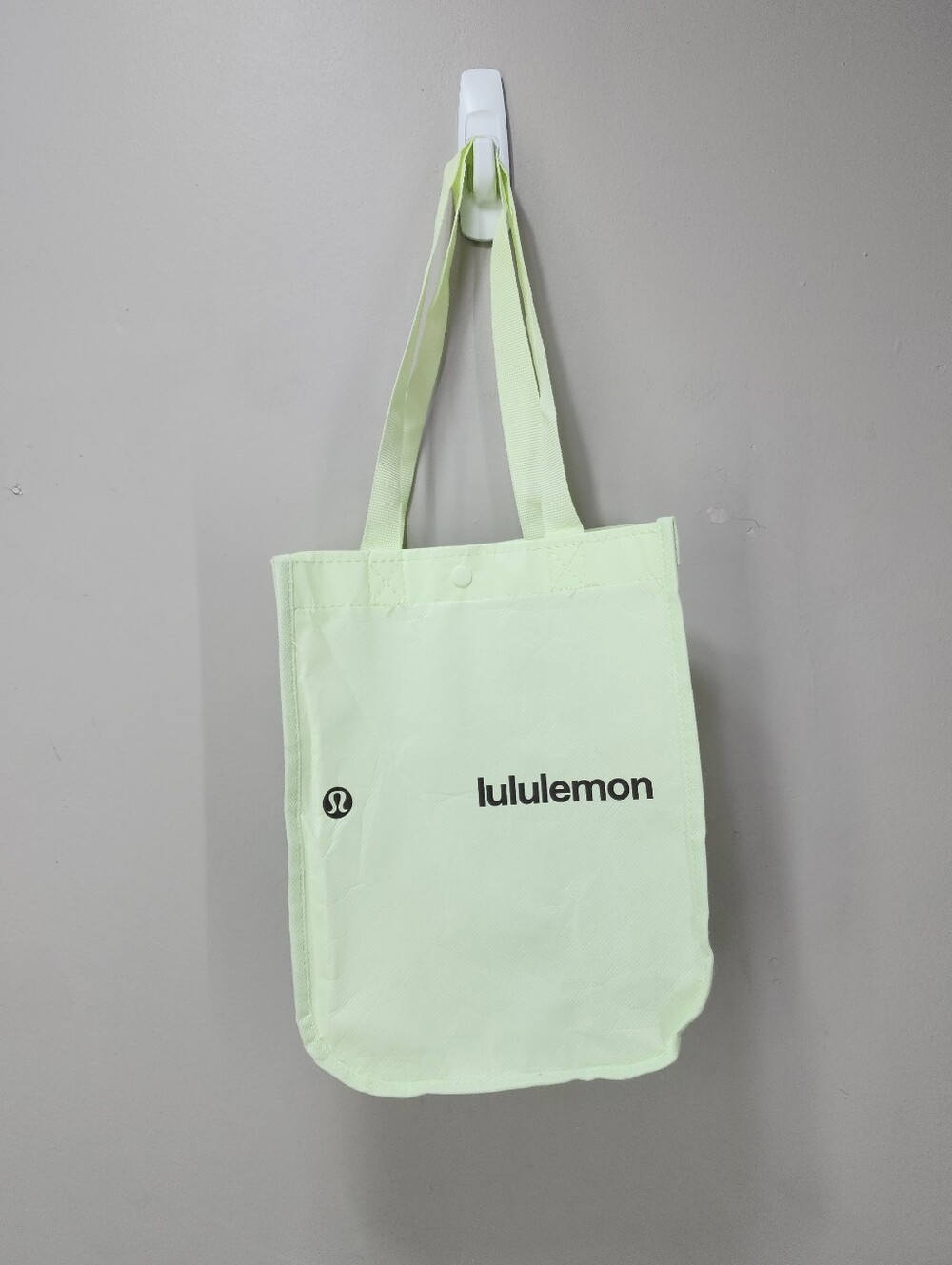 Lululemon Small Reusable Shopping Tote Bag Logo Light Green 2025 Limited Edition